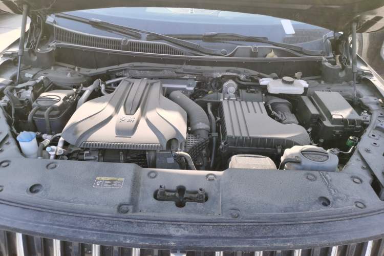 Used Hongqi HS7 PHEV 2024 2.0T PHEV Four-Wheel Drive Flagship Edition 7 Seats Engine Bay