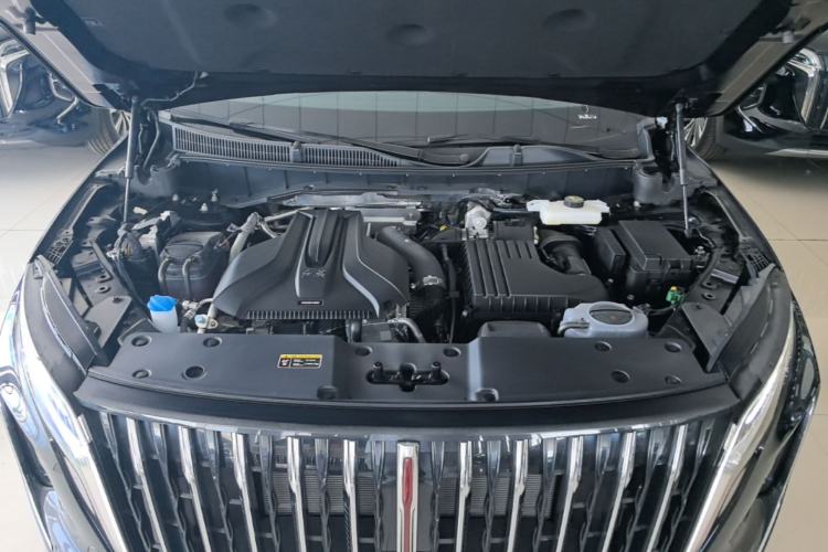Used Hongqi HS7 PHEV 2024 2.0T PHEV Four-Wheel Drive Flagship Edition 6 Seats Engine Bay