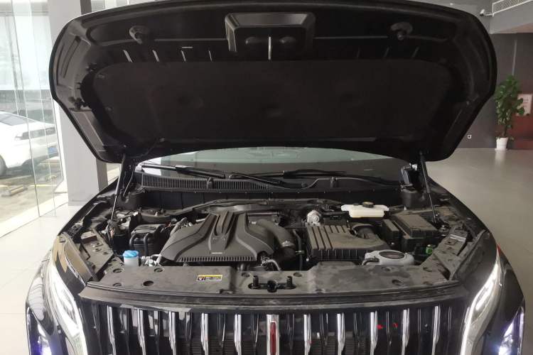 Used Hongqi HS7 PHEV 2024 2.0T PHEV Four-Wheel Drive Flagship Edition 7 Seats Engine Bay