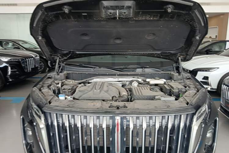 Used Hongqi HS7 PHEV 2024 2.0T PHEV Four-Wheel Drive Flagship Edition 6 Seats Engine Bay