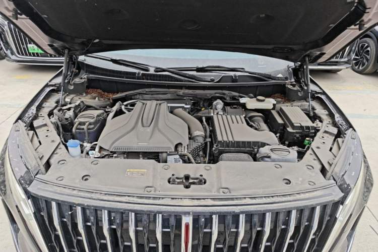 Used Hongqi HS7 PHEV 2024 2.0T PHEV Four-Wheel Drive Flagship Edition 6 Seats Engine Bay