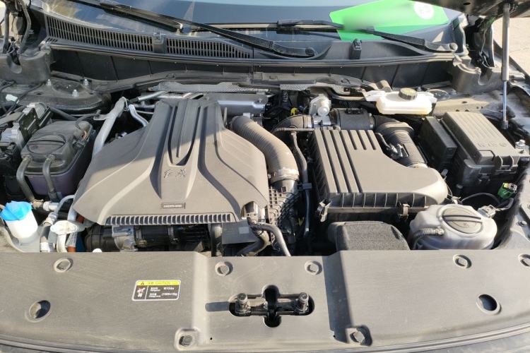 Used Hongqi HS7 PHEV 2024 2.0T PHEV Two-Wheel Drive Flagship Edition 6 Seats Engine Bay