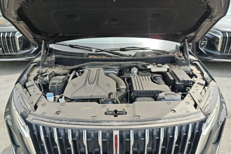 Used Hongqi HS7 PHEV 2024 2.0T PHEV Four-Wheel Drive Flagship Edition 7 Seats Engine Bay