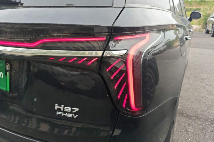 Used Hongqi HS7 PHEV 2024 2.0T PHEV Four-Wheel Drive Flagship Edition 7 Seats Exterior 3