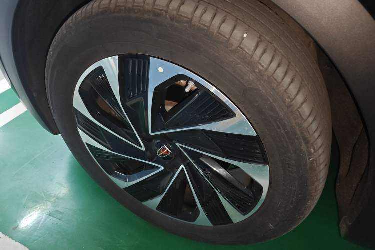 Used Hongqi HS7 PHEV 2024 2.0T PHEV Four-Wheel Drive Flagship Edition 6 Seats Exterior 3