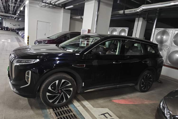 Used Hongqi HS7 PHEV 2024 2.0T PHEV Two-Wheel Drive Flagship Edition 6 Seats Exterior 3
