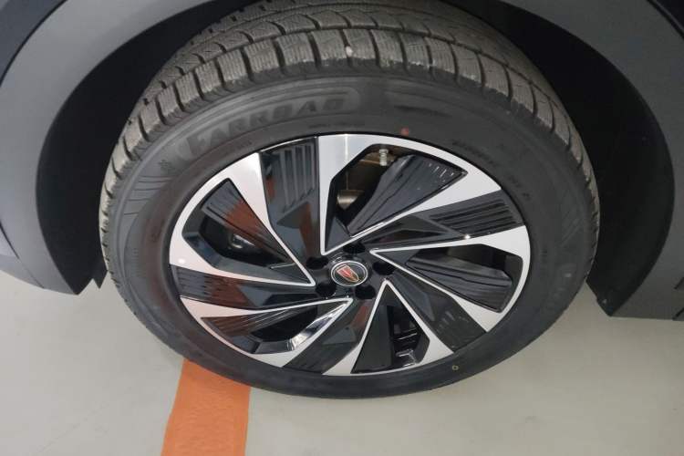 Used Hongqi HS7 PHEV 2024 2.0T PHEV Two-Wheel Drive Flagship Edition 7 Seats Exterior 4
