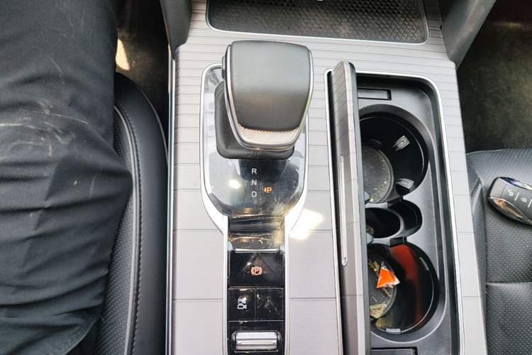Used Hongqi HS7 PHEV 2024 2.0T PHEV Four-Wheel Drive Flagship Edition 7 Seats Gear Lever