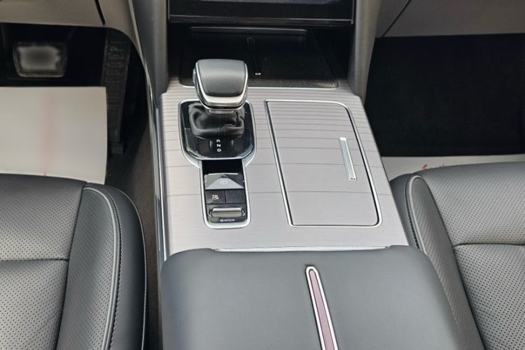 Used Hongqi HS7 PHEV 2024 2.0T PHEV Four-Wheel Drive Flagship Edition 6 Seats Gear Lever