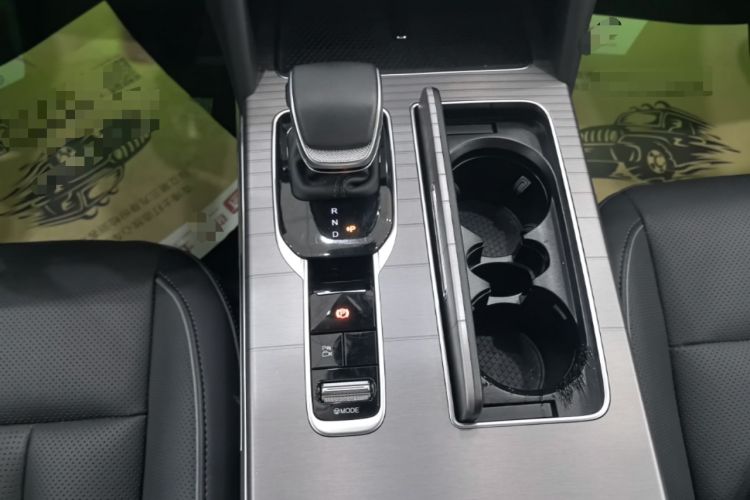 Used Hongqi HS7 PHEV 2024 2.0T PHEV Four-Wheel Drive Flagship Edition 6 Seats Gear Lever