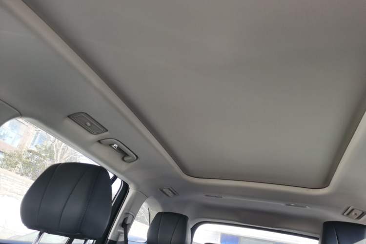 Used Hongqi HS7 PHEV 2024 2.0T PHEV Four-Wheel Drive Flagship Edition 6 Seats Headliner