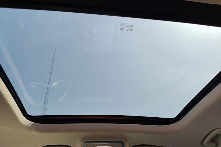 Used Hongqi HS7 PHEV 2024 2.0T PHEV Four-Wheel Drive Flagship Edition 7 Seats Headliner