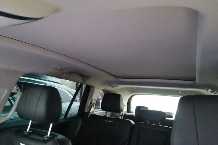 Used Hongqi HS7 PHEV 2024 2.0T PHEV Four-Wheel Drive Flagship Edition 7 Seats Headliner