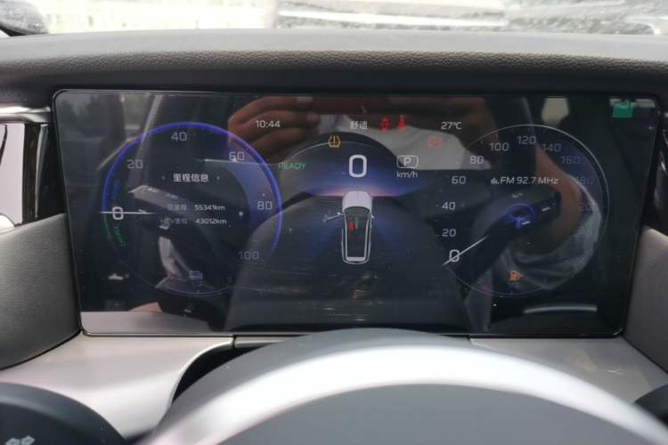 Used Hongqi HS7 PHEV 2024 2.0T PHEV Four-Wheel Drive Flagship Edition 6 Seats Instrument Cluster