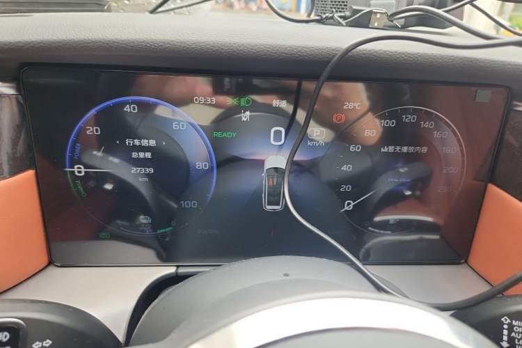 Used Hongqi HS7 PHEV 2024 2.0T PHEV Two-Wheel Drive Flagship Edition 6 Seats Instrument Cluster