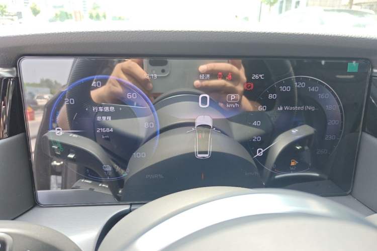 Used Hongqi HS7 PHEV 2024 2.0T PHEV Four-Wheel Drive Flagship Edition 6 Seats Instrument Cluster