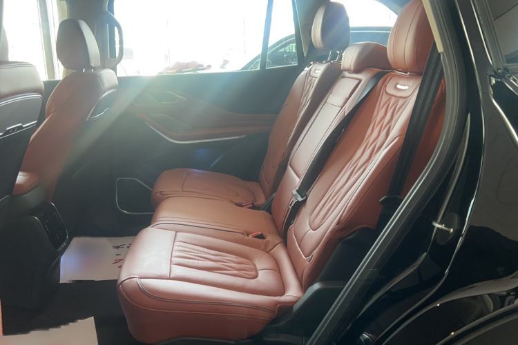 Used Hongqi HS7 PHEV 2024 2.0T PHEV Four-Wheel Drive Flagship Edition 7 Seats Interior 1