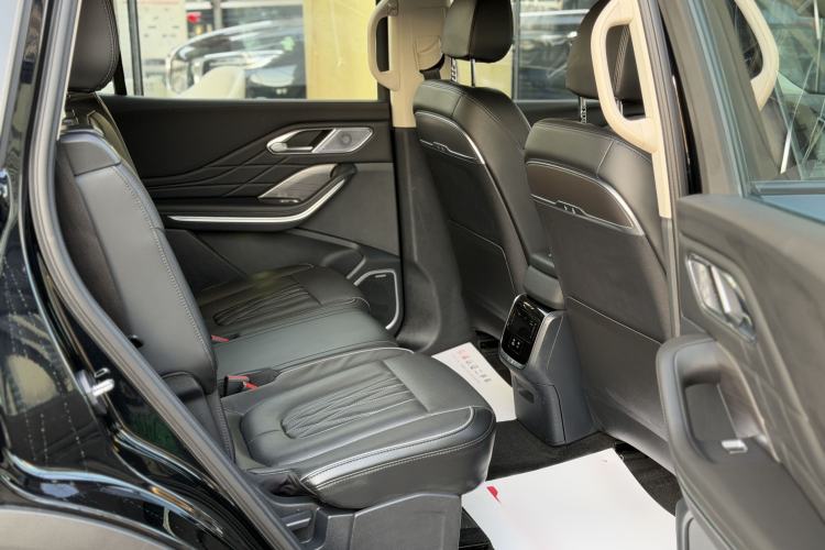 Used Hongqi HS7 PHEV 2024 2.0T PHEV Four-Wheel Drive Flagship Edition 7 Seats Interior 2