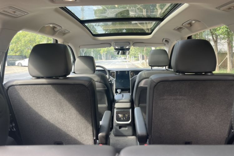Used Hongqi HS7 PHEV 2024 2.0T PHEV Four-Wheel Drive Flagship Edition 6 Seats Interior 3
