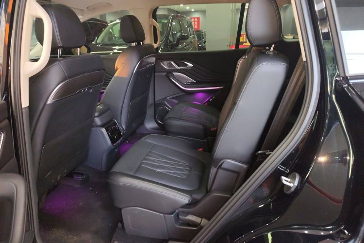 Used Hongqi HS7 PHEV 2024 2.0T PHEV Two-Wheel Drive Flagship Edition 6 Seats Interior 4