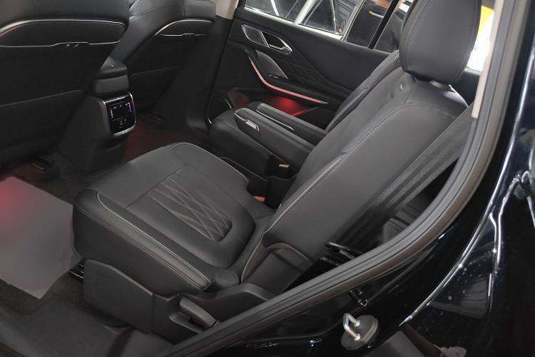 Used Hongqi HS7 PHEV 2024 2.0T PHEV Four-Wheel Drive Flagship Edition 6 Seats Interior 4