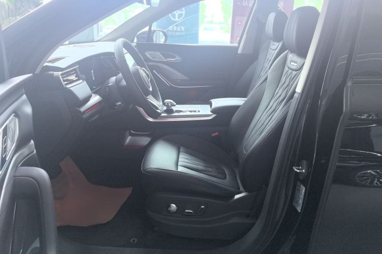 Used Hongqi HS7 PHEV 2024 2.0T PHEV Four-Wheel Drive Flagship Edition 7 Seats Interior 4