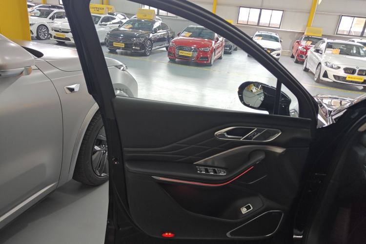 Used Hongqi HS7 PHEV 2024 2.0T PHEV Four-Wheel Drive Flagship Edition 6 Seats Interior 7