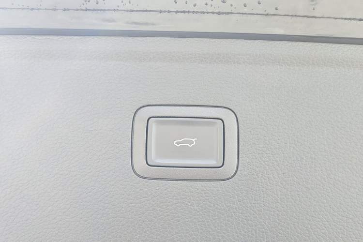 Used Hongqi HS7 PHEV 2024 2.0T PHEV Four-Wheel Drive Flagship Edition 6 Seats Interior 9