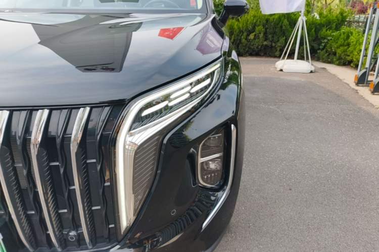 Used Hongqi HS7 PHEV 2024 2.0T PHEV Four-Wheel Drive Flagship Edition 6 Seats Left Front Headlight