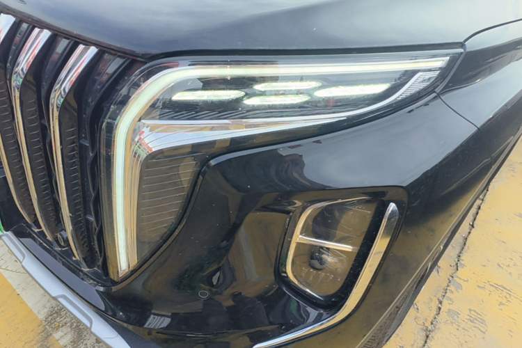 Used Hongqi HS7 PHEV 2024 2.0T PHEV Four-Wheel Drive Flagship Edition 6 Seats Left Front Headlight