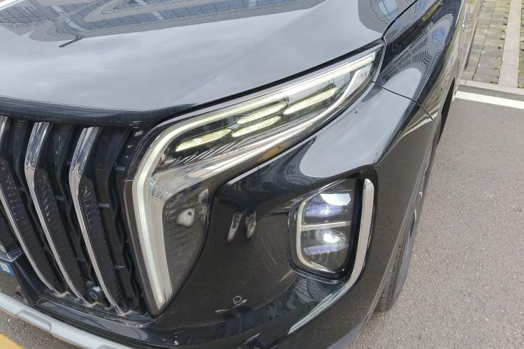 Used Hongqi HS7 PHEV 2024 2.0T PHEV Four-Wheel Drive Flagship Edition 6 Seats Left Front Headlight