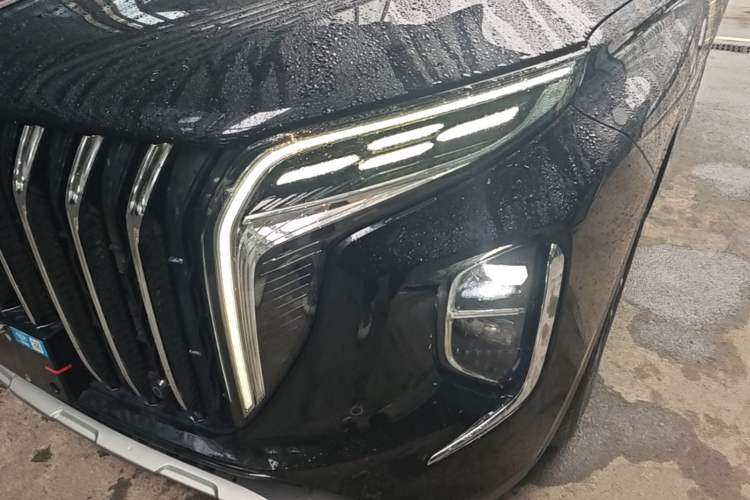 Used Hongqi HS7 PHEV 2024 2.0T PHEV Four-Wheel Drive Flagship Edition 7 Seats Left Front Headlight