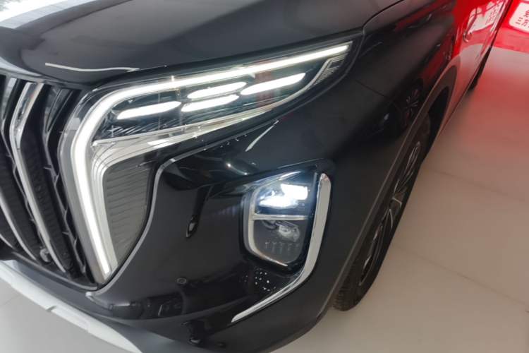 Used Hongqi HS7 PHEV 2024 2.0T PHEV Four-Wheel Drive Flagship Edition 6 Seats Left Front Headlight