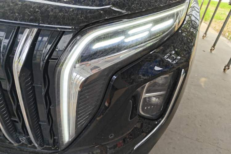 Used Hongqi HS7 PHEV 2024 2.0T PHEV Four-Wheel Drive Flagship Edition 7 Seats Left Front Headlight