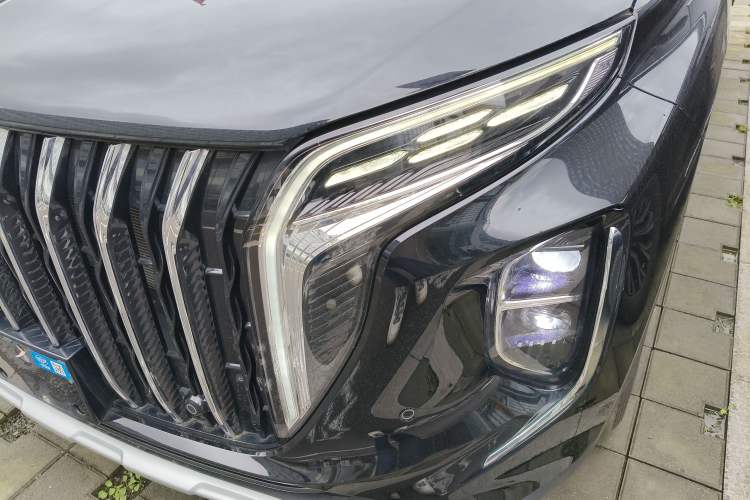Used Hongqi HS7 PHEV 2024 2.0T PHEV Four-Wheel Drive Flagship Edition 6 Seats Left Front Headlight