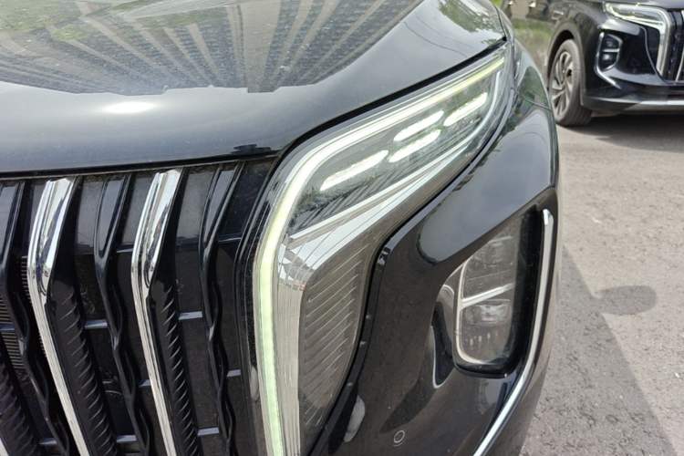 Used Hongqi HS7 PHEV 2024 2.0T PHEV Four-Wheel Drive Flagship Edition 7 Seats Left Front Headlight
