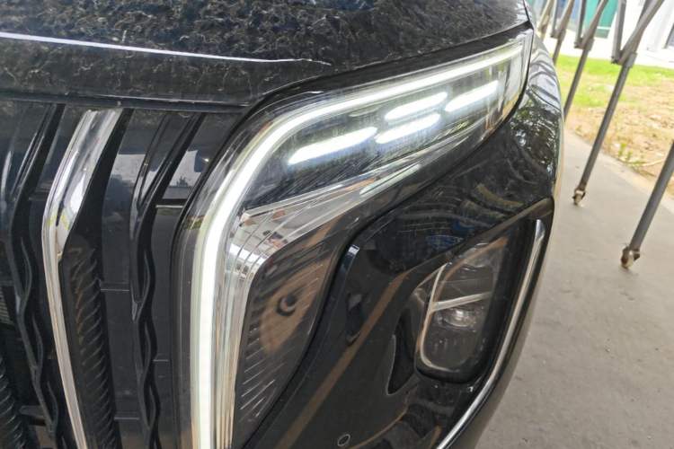 Used Hongqi HS7 PHEV 2024 2.0T PHEV Four-Wheel Drive Flagship Edition 7 Seats Left Front Headlight
