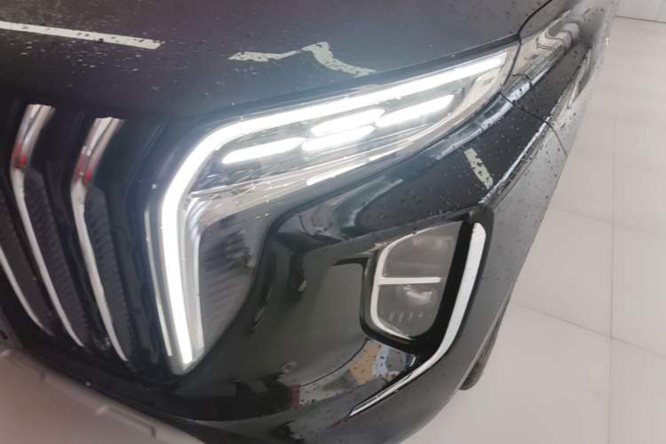 Used Hongqi HS7 PHEV 2024 2.0T PHEV Four-Wheel Drive Flagship Edition 6 Seats Left Front Headlight