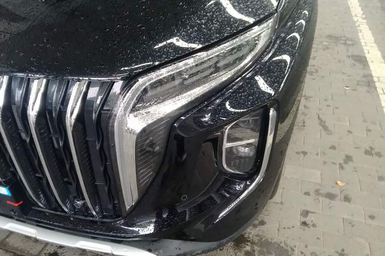 Used Hongqi HS7 PHEV 2024 2.0T PHEV Four-Wheel Drive Flagship Edition 6 Seats Left Front Headlight