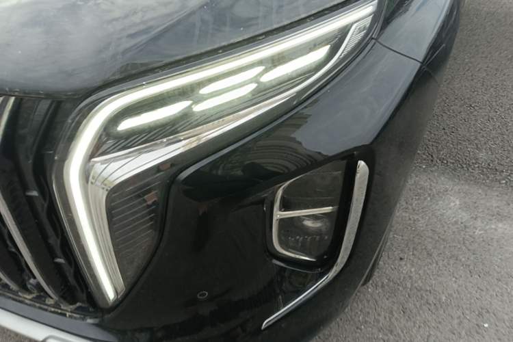 Used Hongqi HS7 PHEV 2024 2.0T PHEV Four-Wheel Drive Flagship Edition 7 Seats Left Front Headlight