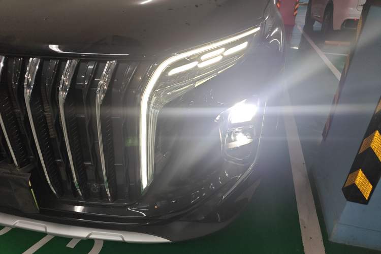 Used Hongqi HS7 PHEV 2024 2.0T PHEV Four-Wheel Drive Flagship Edition 6 Seats Left Front Headlight