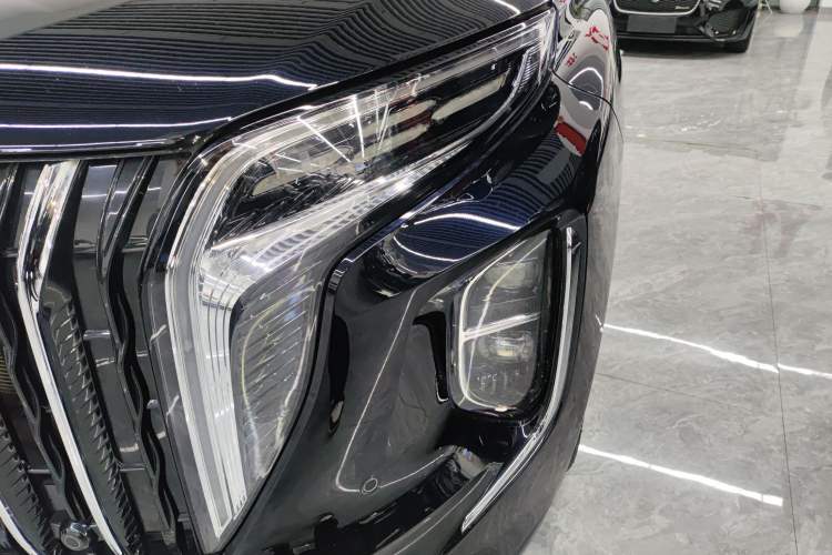 Used Hongqi HS7 PHEV 2024 2.0T PHEV Four-Wheel Drive Flagship Edition 6 Seats Left Front Headlight