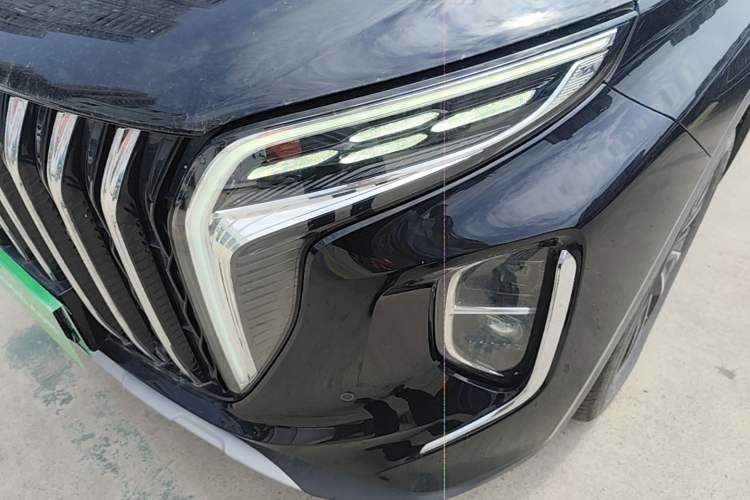 Used Hongqi HS7 PHEV 2024 2.0T PHEV Four-Wheel Drive Flagship Edition 6 Seats Left Front Headlight
