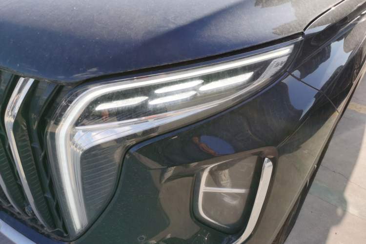 Used Hongqi HS7 PHEV 2024 2.0T PHEV Four-Wheel Drive Flagship Edition 7 Seats Left Front Headlight