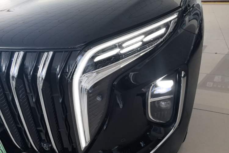 Used Hongqi HS7 PHEV 2024 2.0T PHEV Four-Wheel Drive Flagship Edition 6 Seats Left Front Headlight