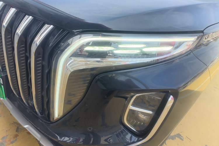 Used Hongqi HS7 PHEV 2024 2.0T PHEV Four-Wheel Drive Flagship Edition 7 Seats Left Front Headlight
