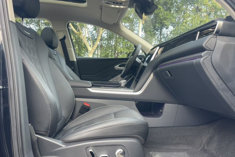 Used Hongqi HS7 PHEV 2024 2.0T PHEV Four-Wheel Drive Flagship Edition 6 Seats Left Front Seat