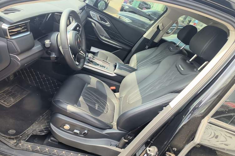 Used Hongqi HS7 PHEV 2024 2.0T PHEV Four-Wheel Drive Flagship Edition 6 Seats Left Front Seat