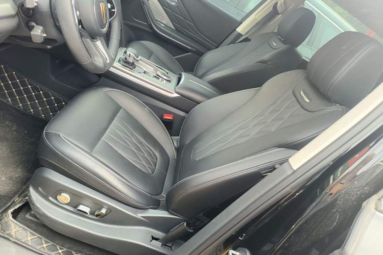 Used Hongqi HS7 PHEV 2024 2.0T PHEV Four-Wheel Drive Flagship Edition 6 Seats Left Front Seat