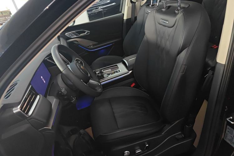 Used Hongqi HS7 PHEV 2024 2.0T PHEV Four-Wheel Drive Flagship Edition 7 Seats Left Front Seat
